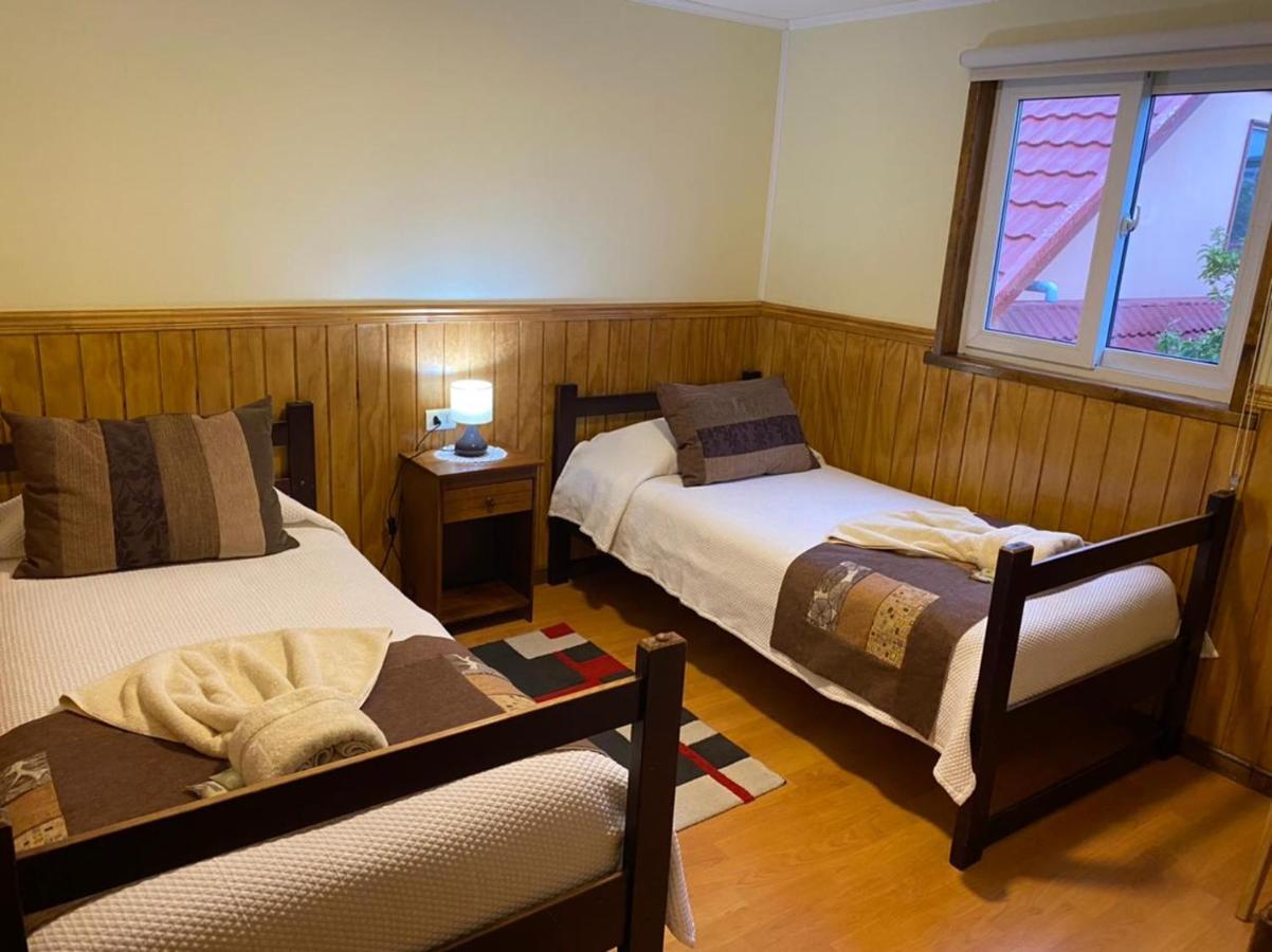 Hostal America En 푸에르토나탈레스 외부 사진