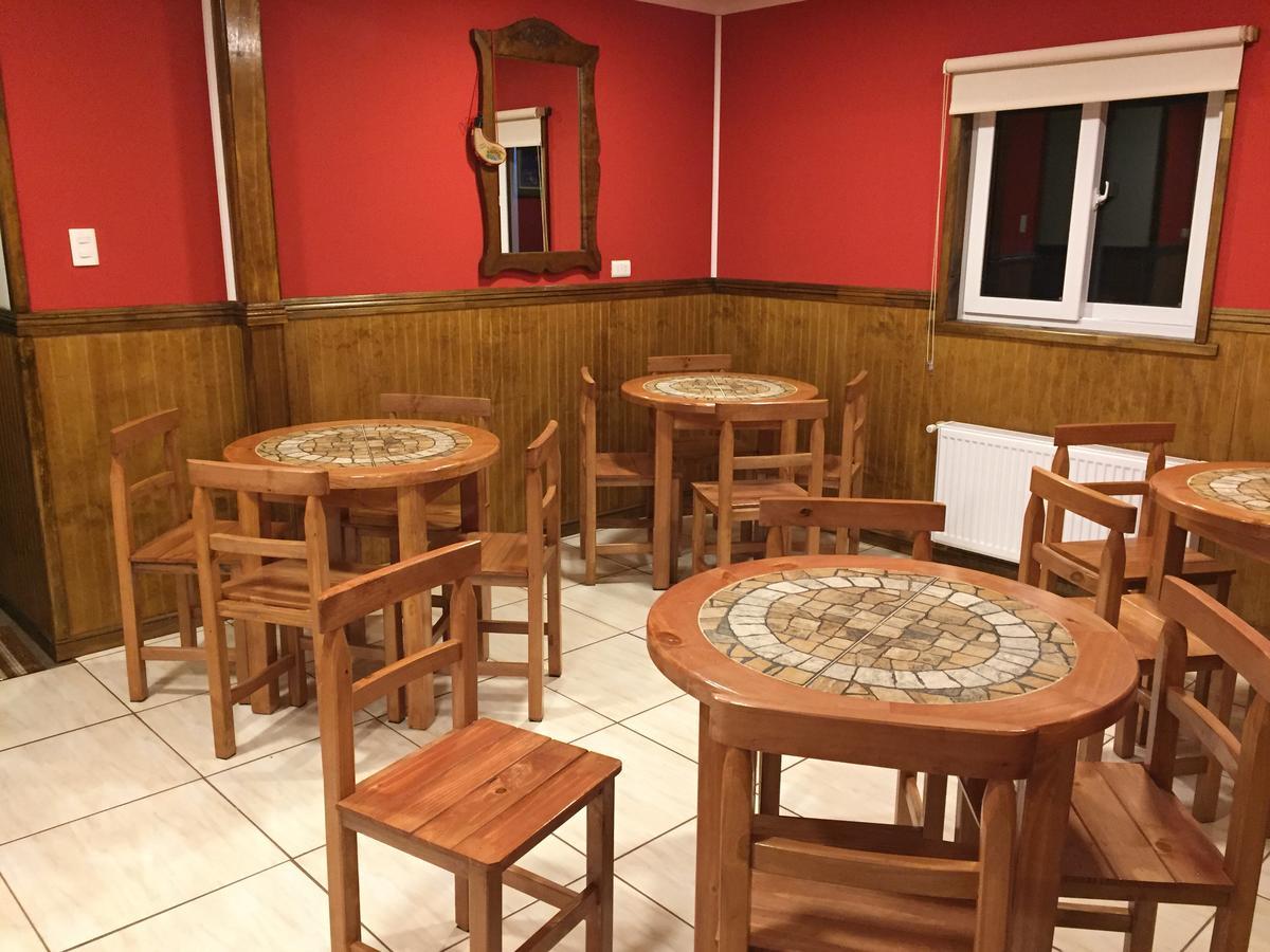 Hostal America En 푸에르토나탈레스 외부 사진