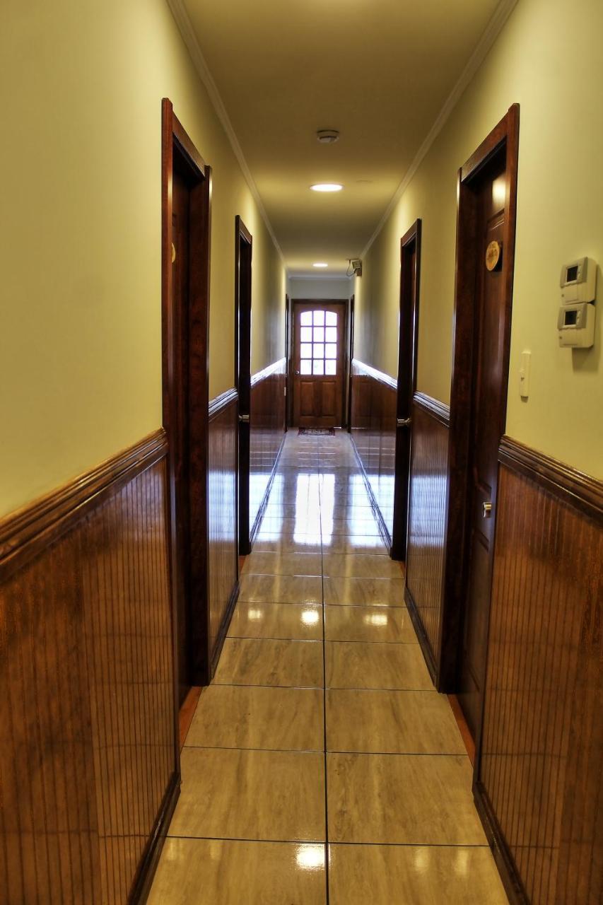 Hostal America En 푸에르토나탈레스 외부 사진