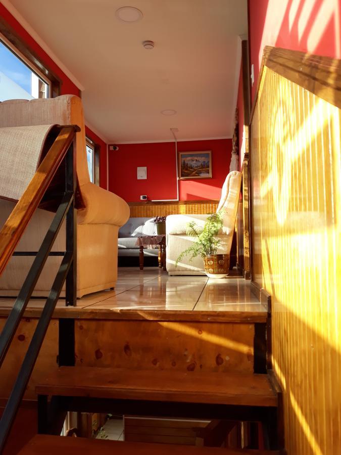 Hostal America En 푸에르토나탈레스 외부 사진